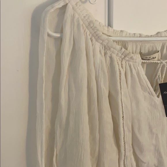 Abercrombie and Fitch Blouse - Picture 4 of 4